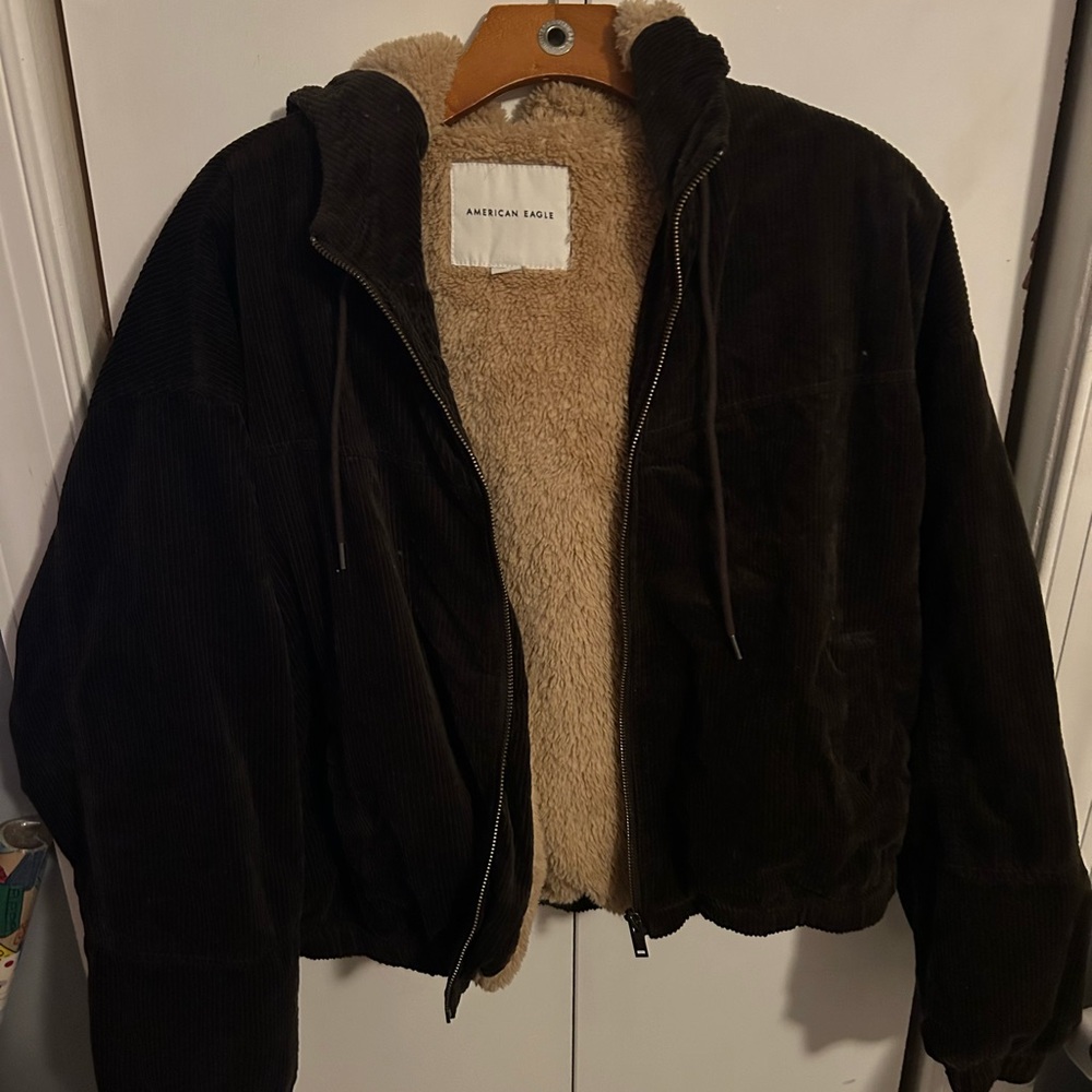 American Eagle dark brown Corduroy Jacket with Cream Lining. Only worn a few x